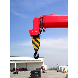 宏昌天馬12噸單缸四節(jié)直臂隨車吊新品上市 高效能起重新標桿